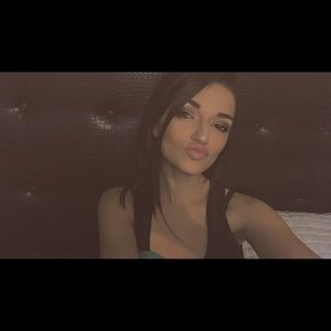 Meet your Posher, Dani